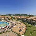 Pini Village Lido Altanea *