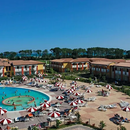 Pini Village Lido Altanea Apartmán *