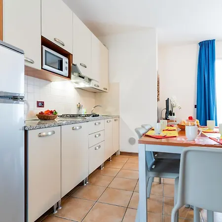 Pini Village Lido Altanea Apartman *