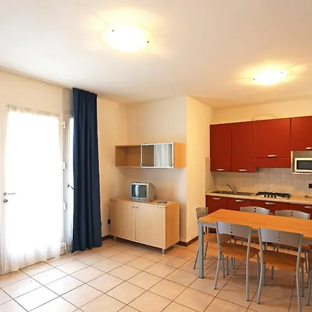 Pini Village Lido Altanea Apartmán *