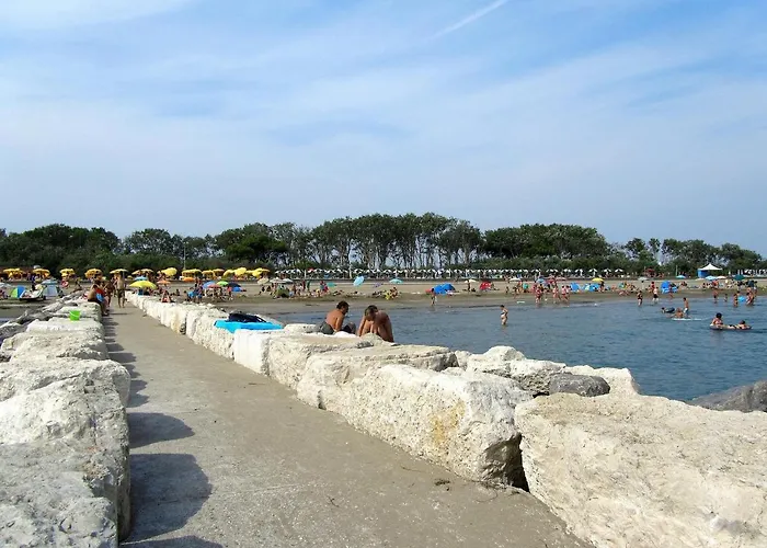 Pini Village Lido Altanea Апартаменты *