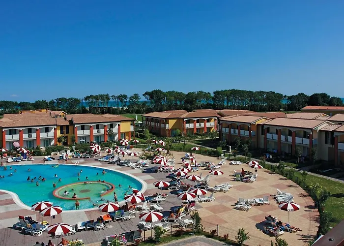 Pini Village Lido Altanea Апартаменты *