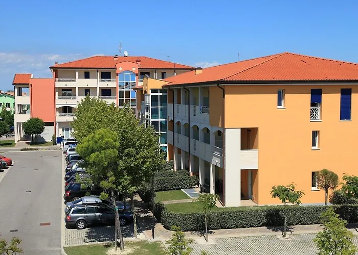 Lejlighed Pini Village Lido Altanea *