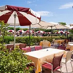 Pini Village Lido Altanea *