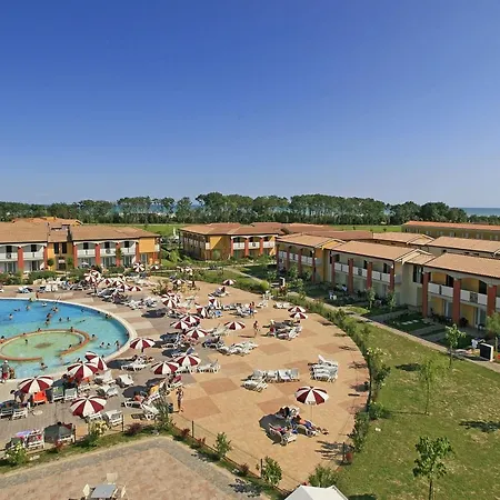 Pini Village Lido Altanea *