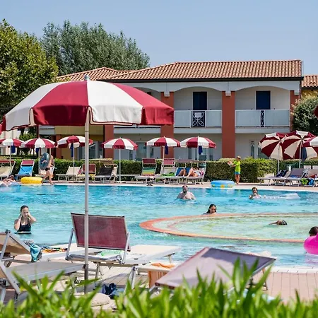 Pini Village Lido Altanea Apartamento *