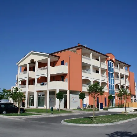 아파트 Pini Village Lido Altanea 카오를레