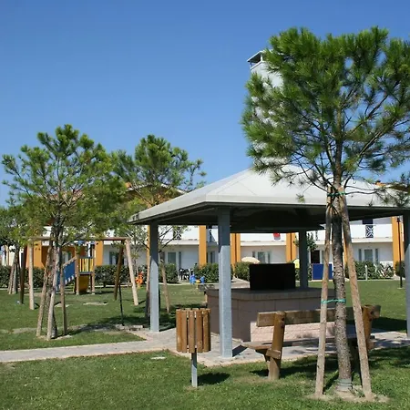 Pini Village Lido Altanea Διαμέρισμα