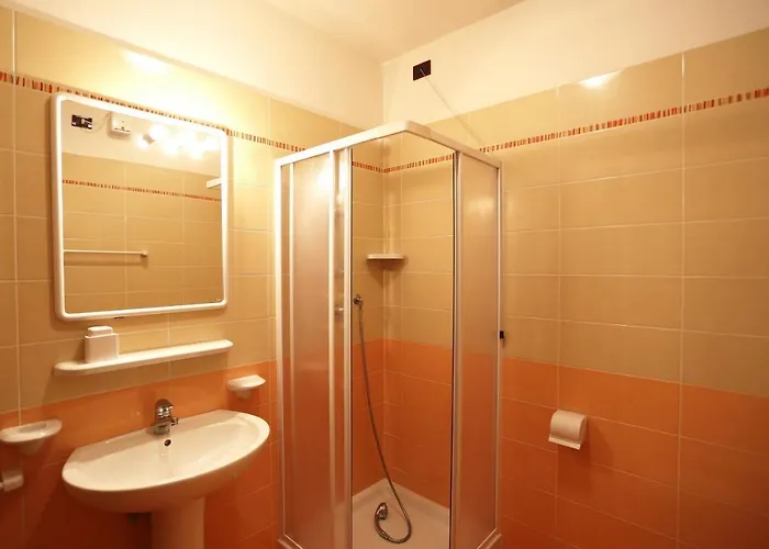 شقة Pini Village Lido Altanea